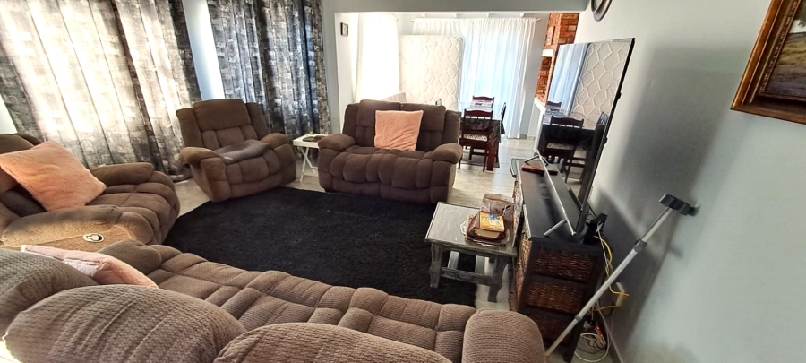 2 Bedroom Property for Sale in Fountains Estate Eastern Cape